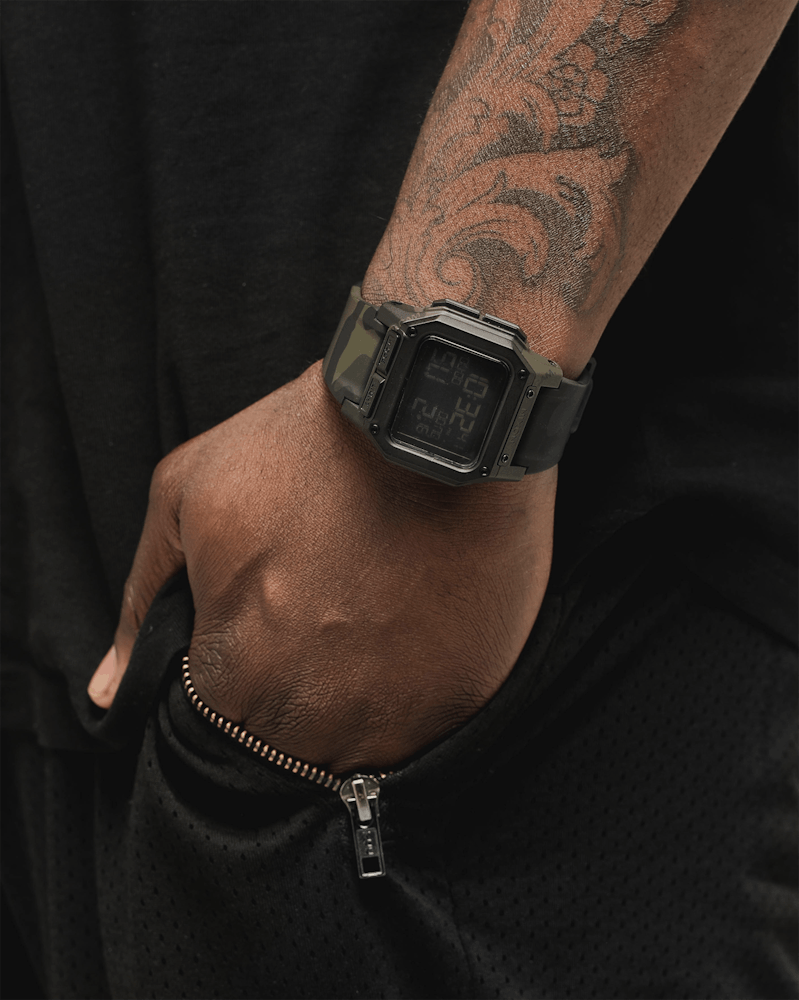 Nixon Men S Regulus Black Multicam Culture Kings Us