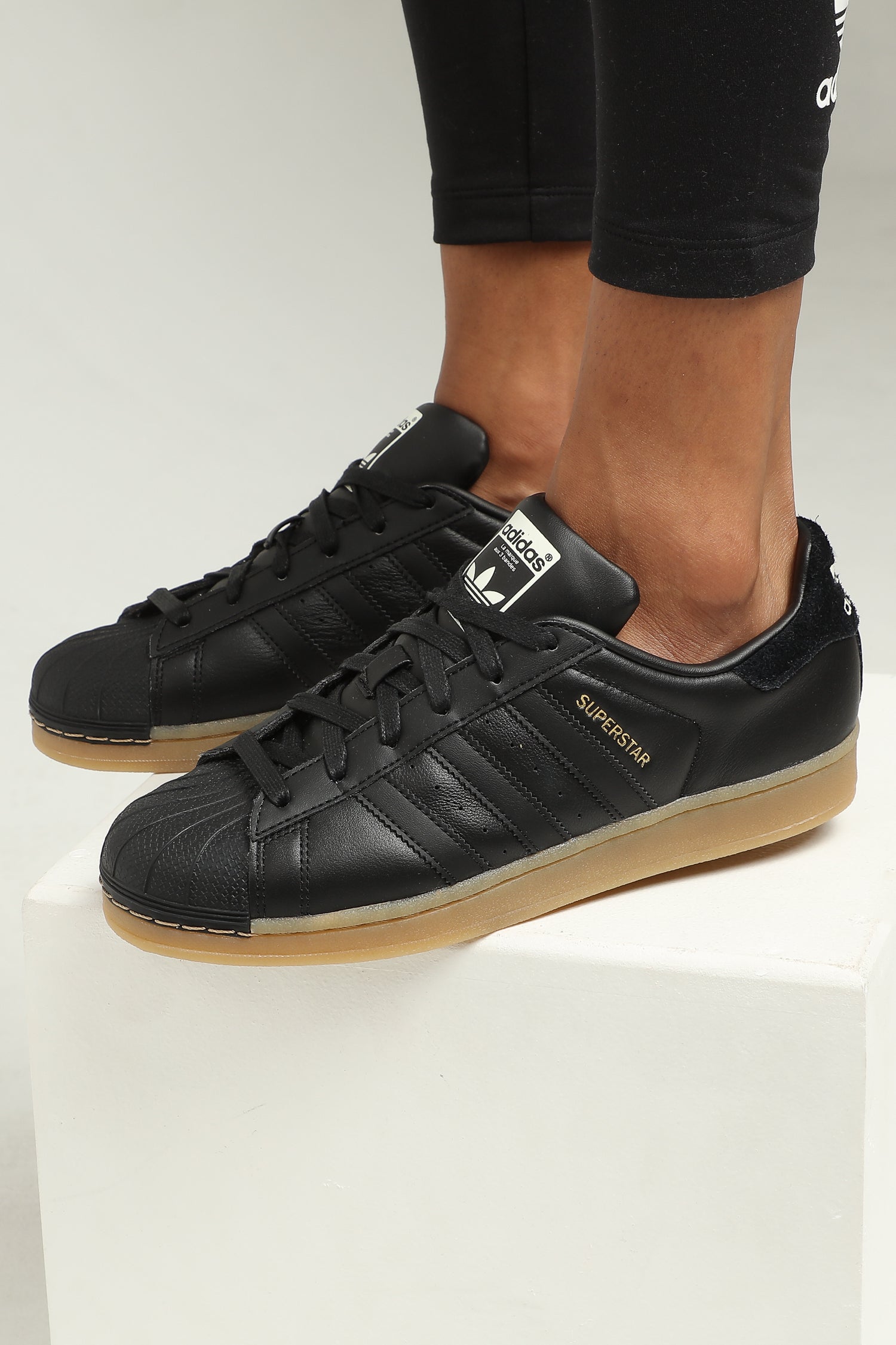 adidas superstar w gum