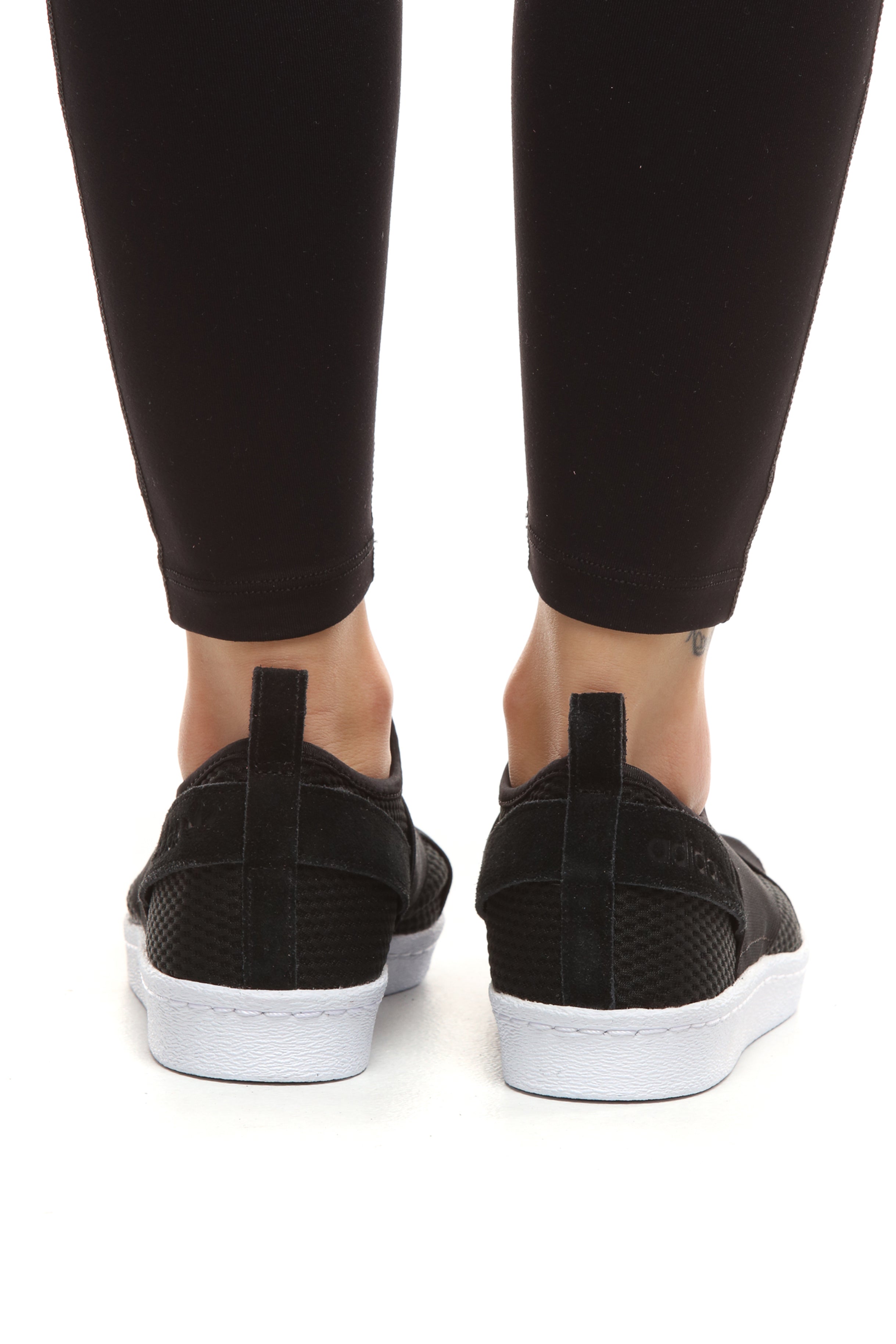 superstar slip on w b37193