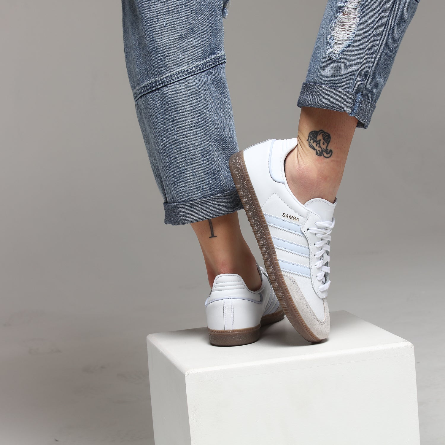 adidas samba light blue