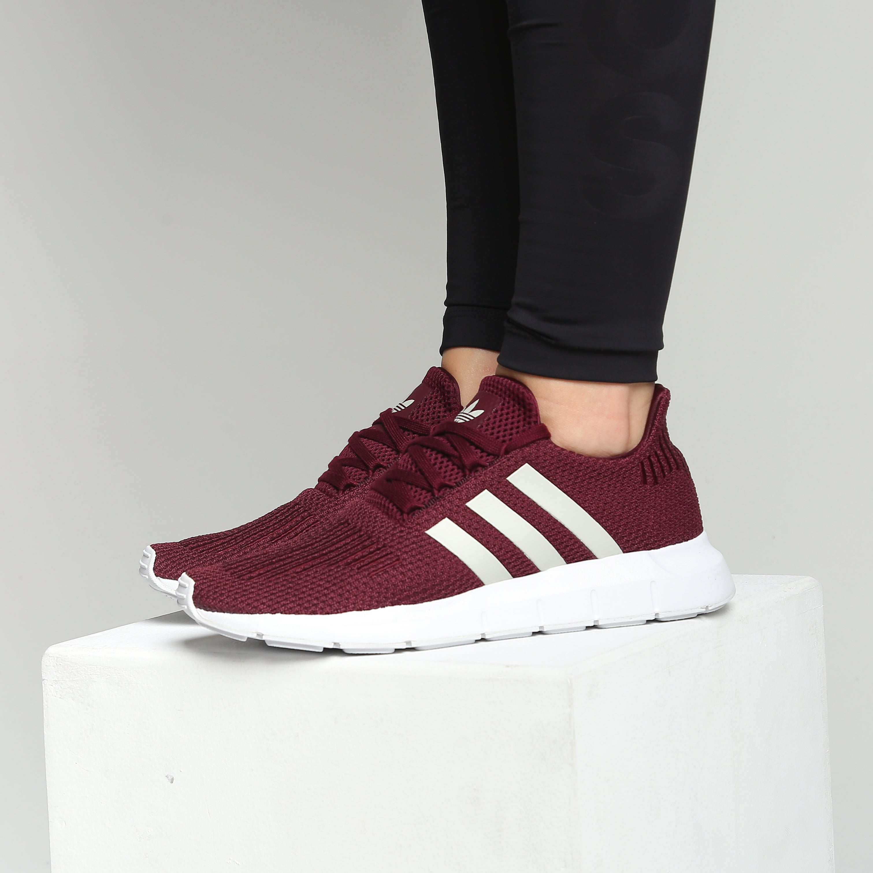adidas b37718