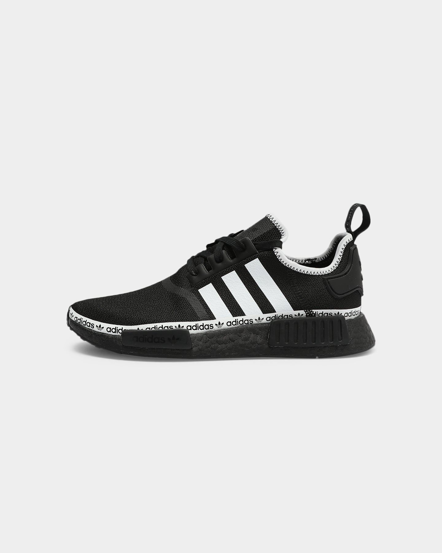 nmd r1 black and white mens