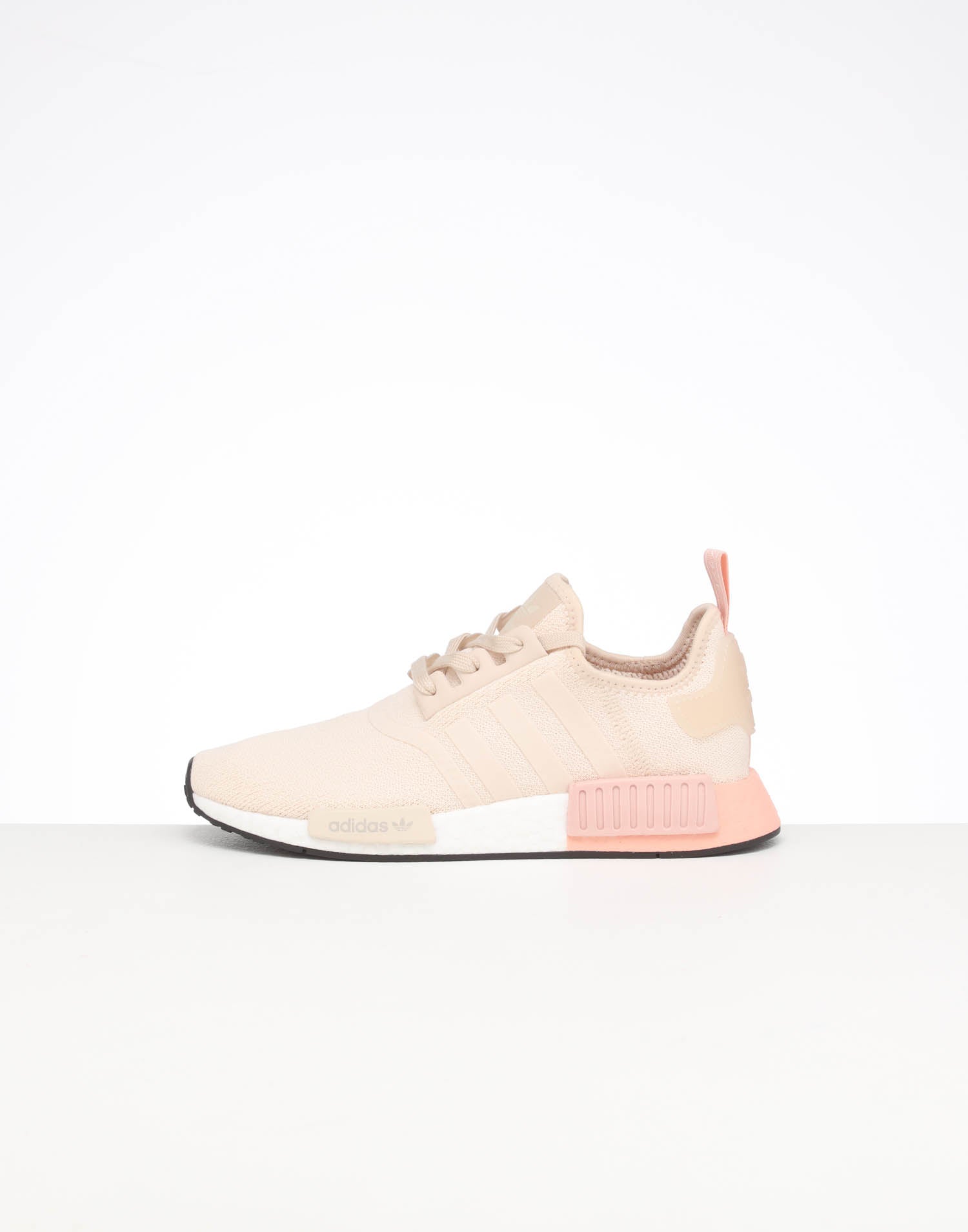 womens nmd r1 pink