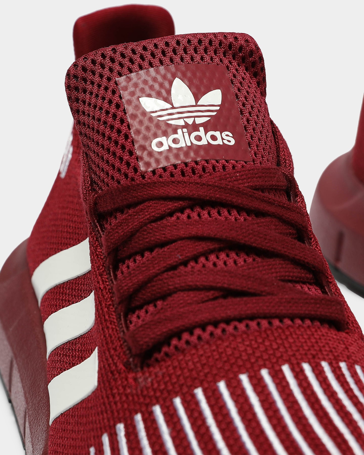 adidas swift run burgundy