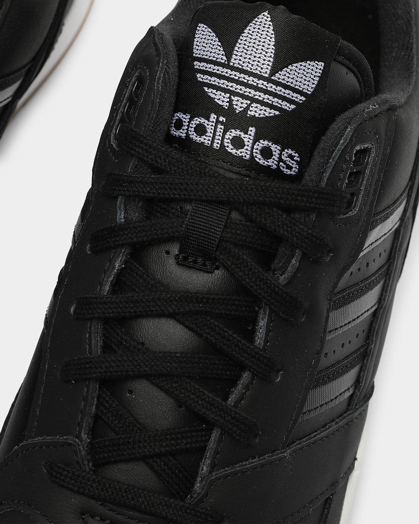 adidas ar trainer black