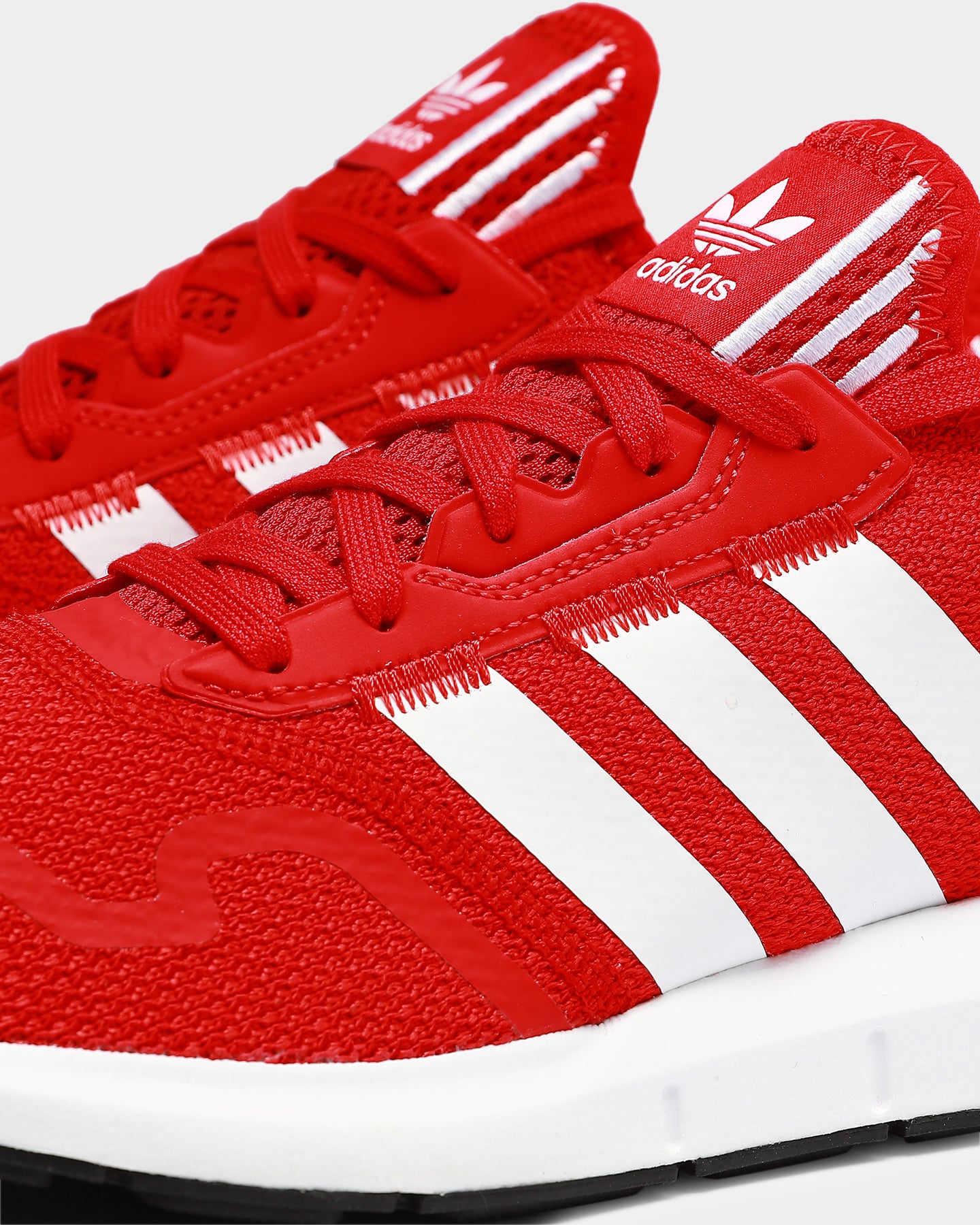 adidas swift run white red