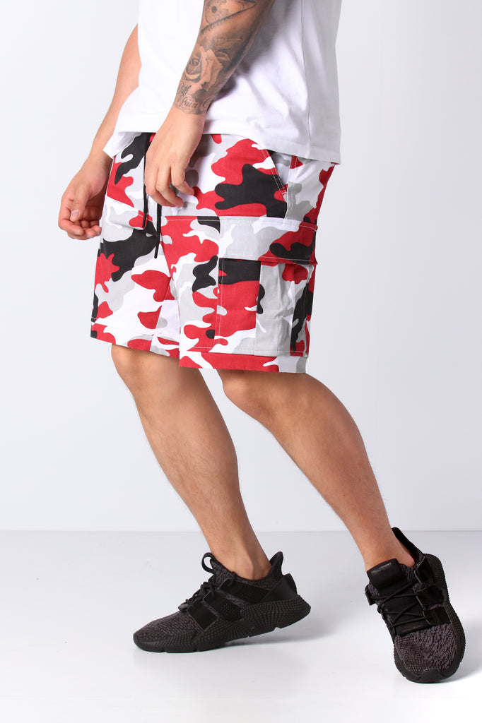 red camo cargo shorts