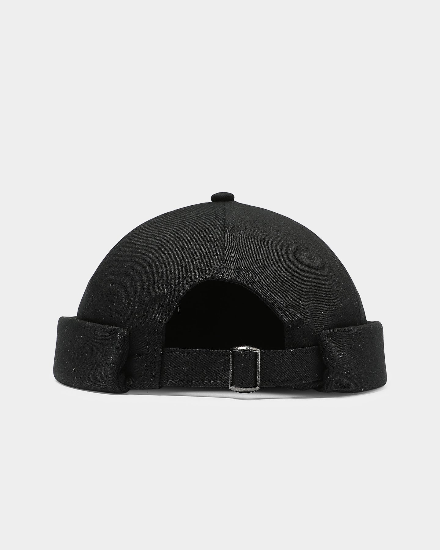 black docker hat