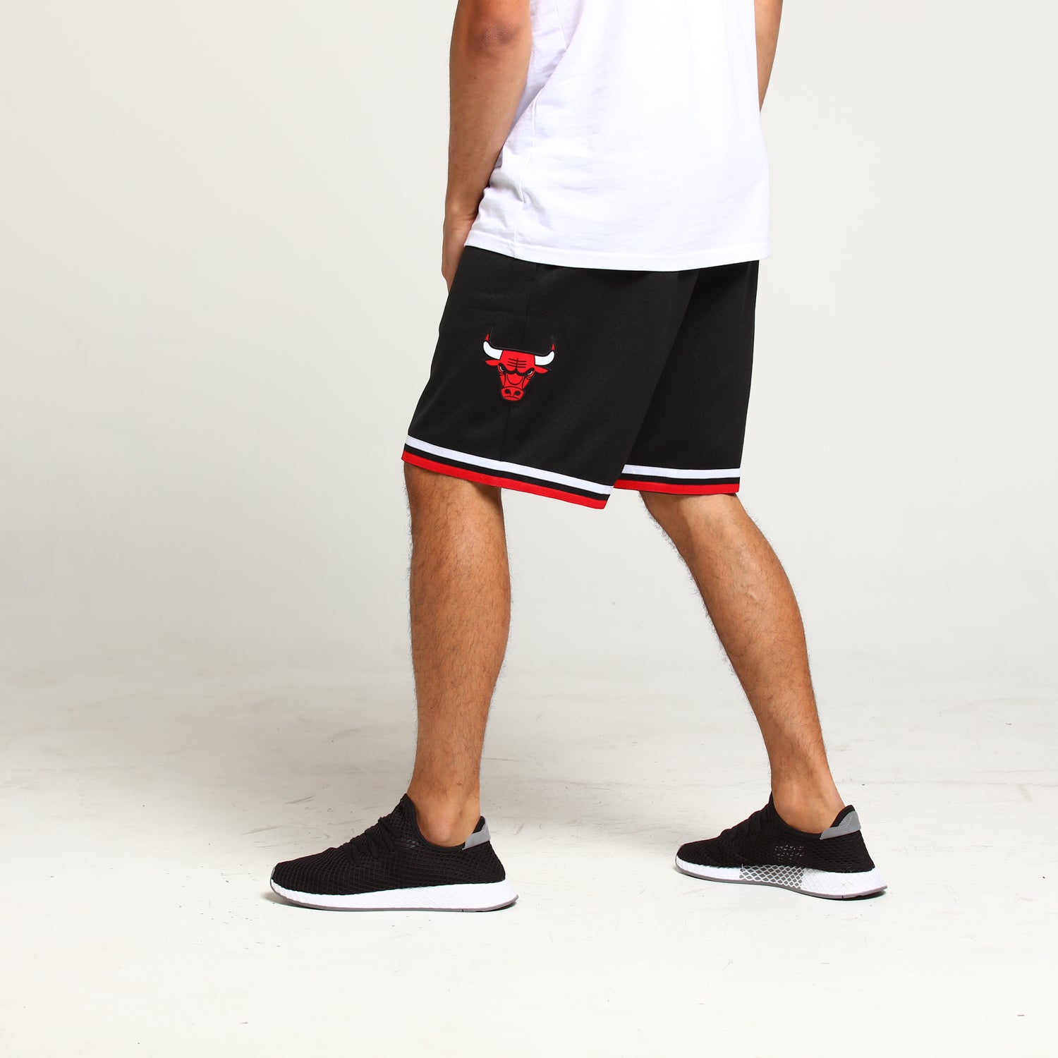 chicago bulls shorts mitchell and ness