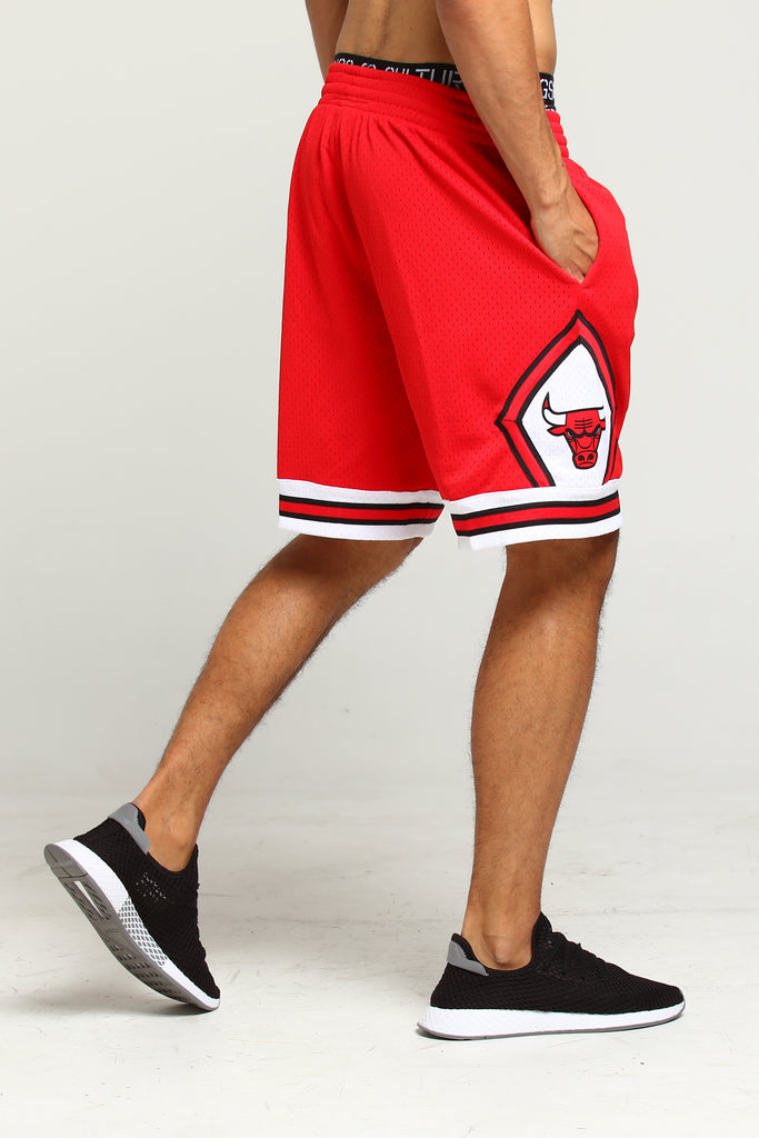 Mitchell & Ness Chicago Bulls 9798 Swingman Shorts Red Mitchell & Ness Chicago Bulls 9798 Swingman Shorts Red