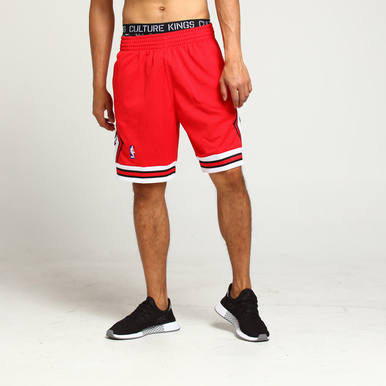 bulls red shorts