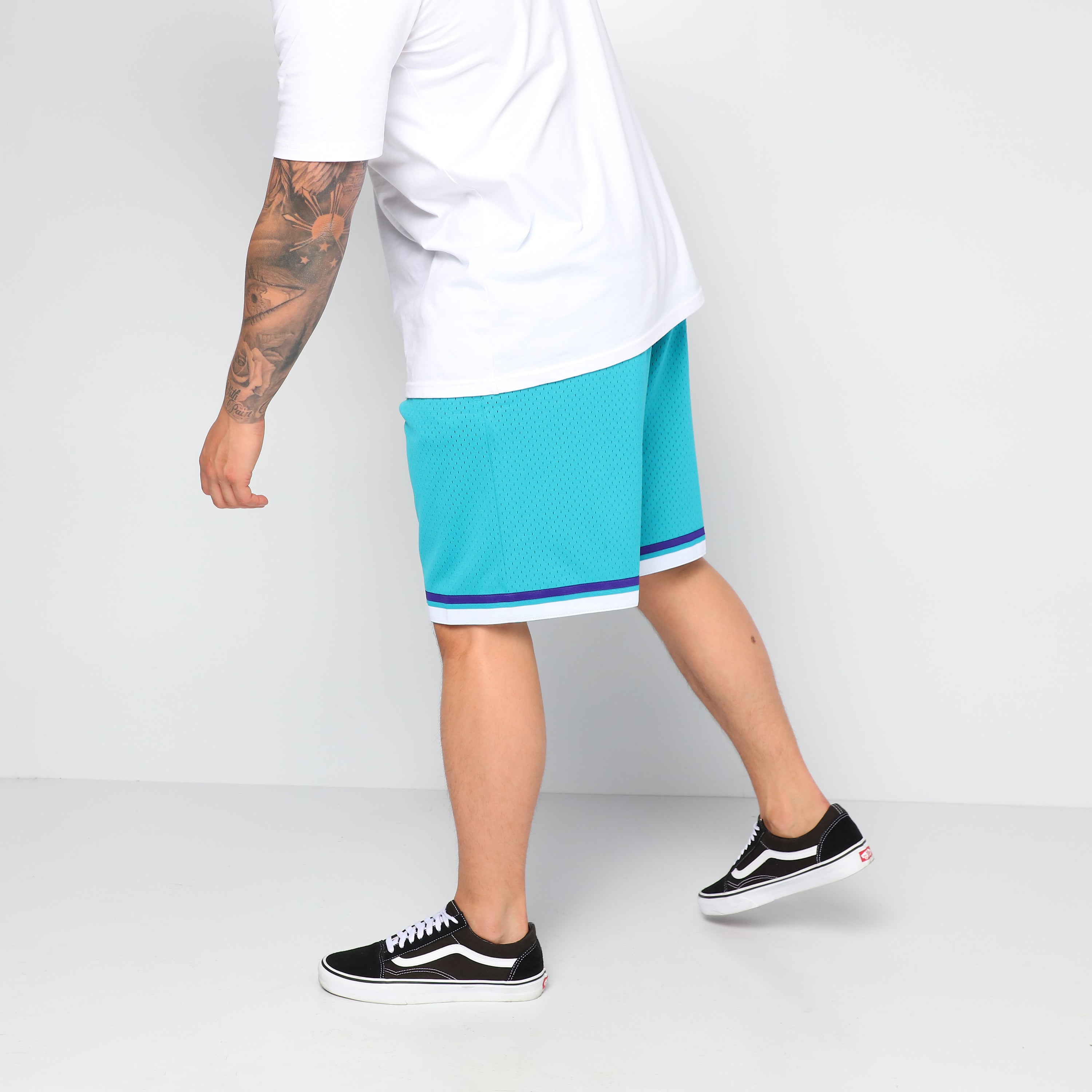 mitchell and ness charlotte hornets shorts