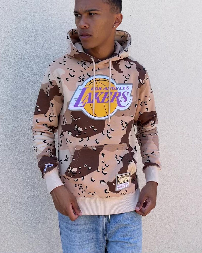 Mitchell & Ness Los Angeles Lakers Camo Reflective Hoodie Sand Camo thumbnail - 1