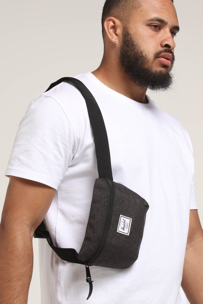 herschel fourteen hip pack light