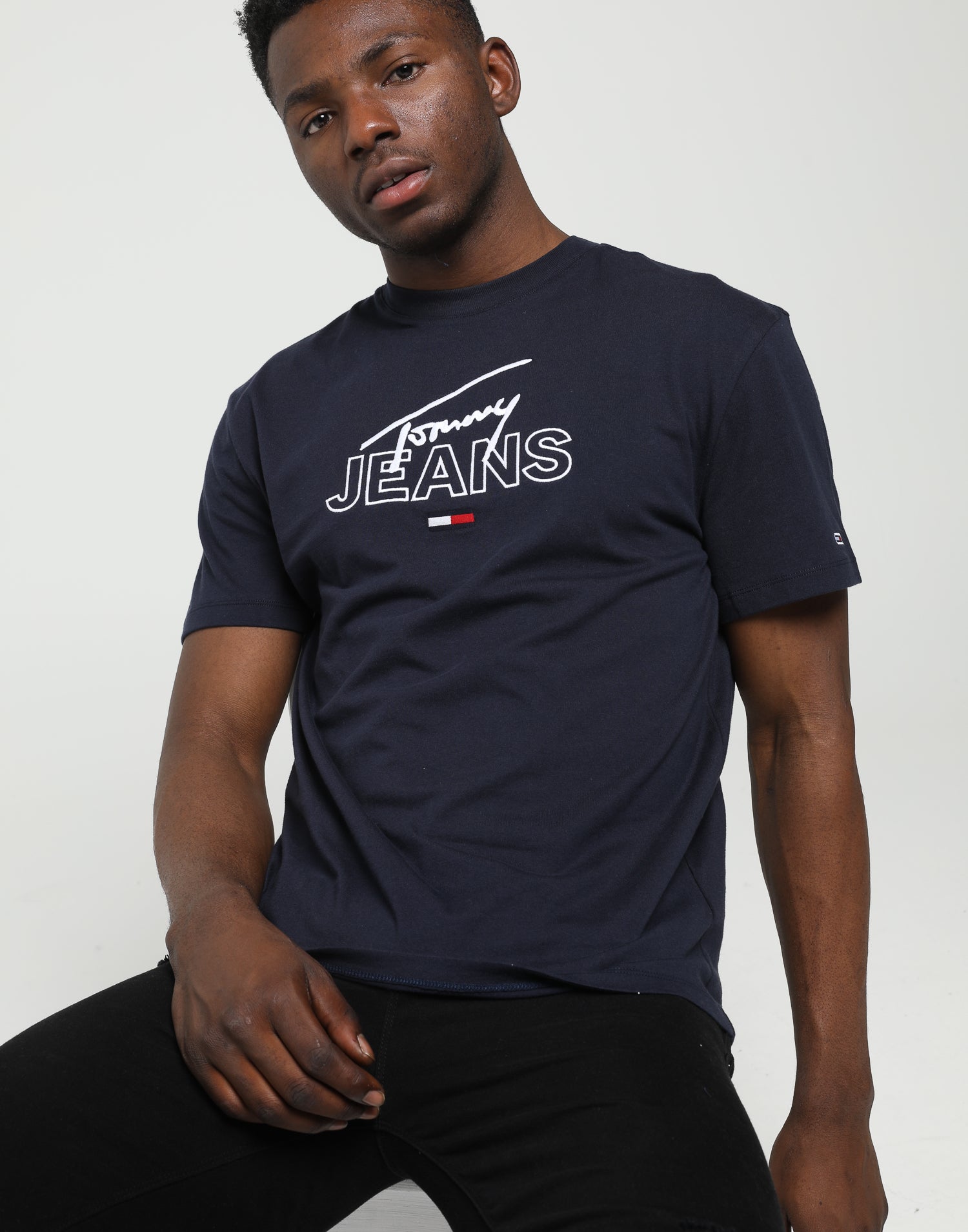 tommy jeans script t shirt