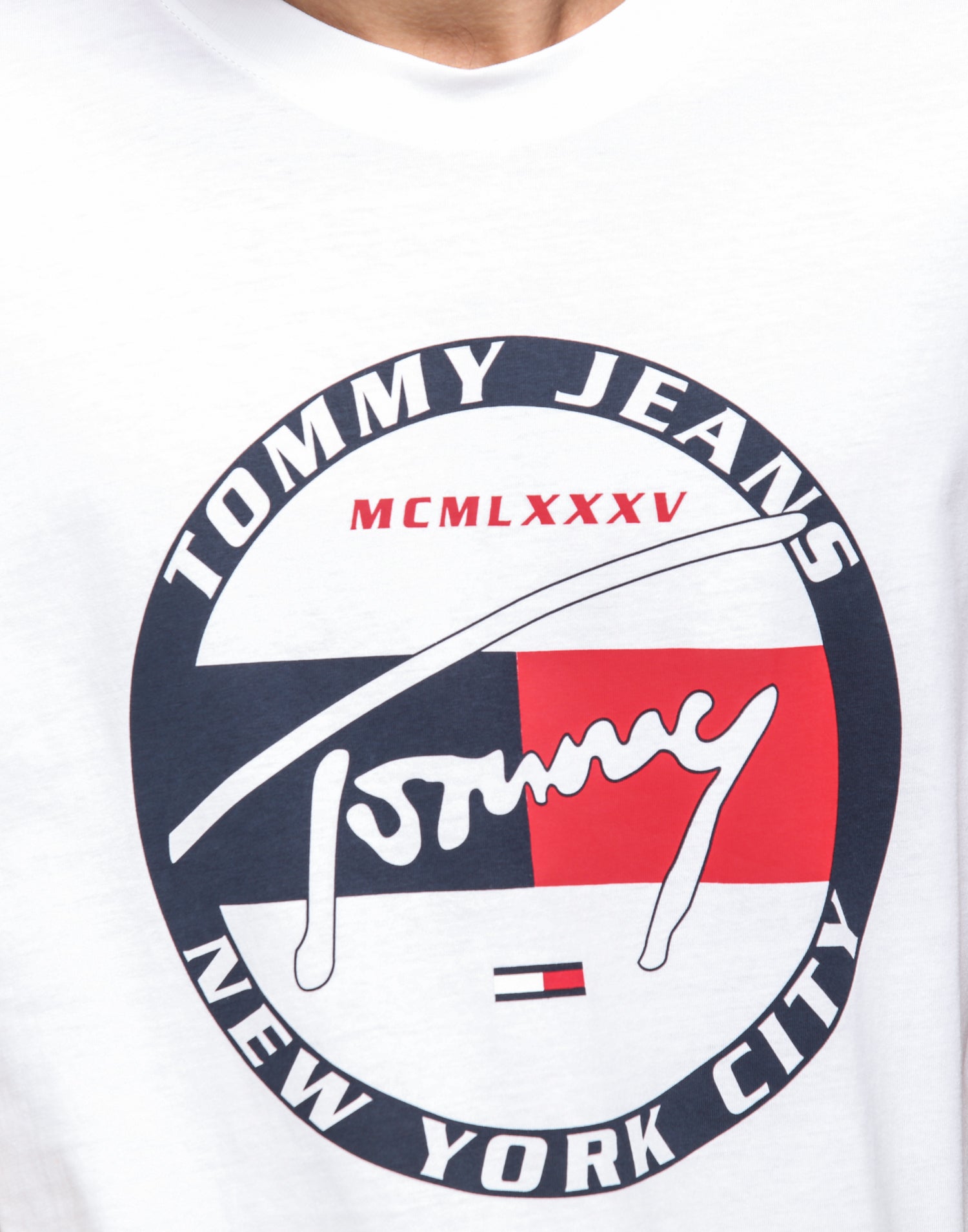 tommy circle tee