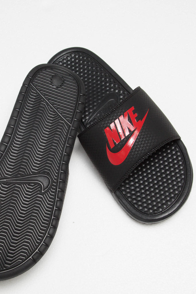nike benassi red