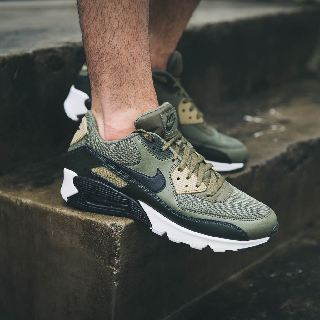 nike air max 2016 essential olive