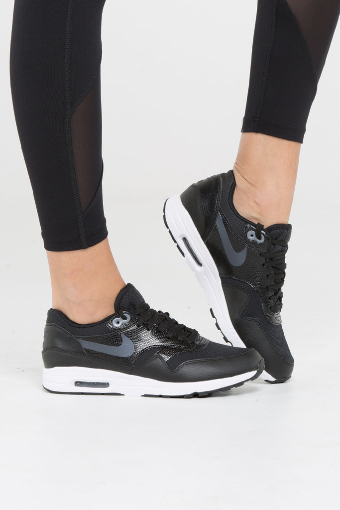 air max 1 ultra 2.0 black and white air max 1 ultra 2.0 black and white