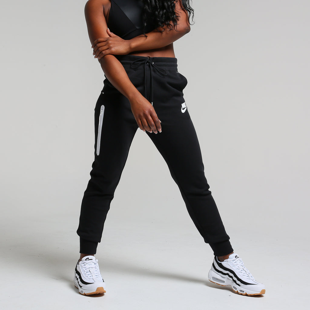 Nike Women's Sportswear Tech Fleece Pant BlackBlackWhite Nike Women's Sportswear Tech Fleece Pant BlackBlackWhite