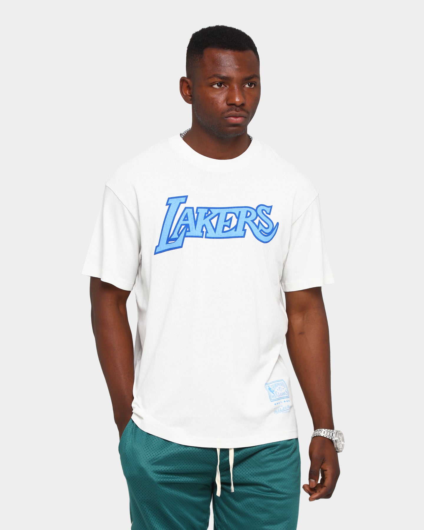 lakers white shirt